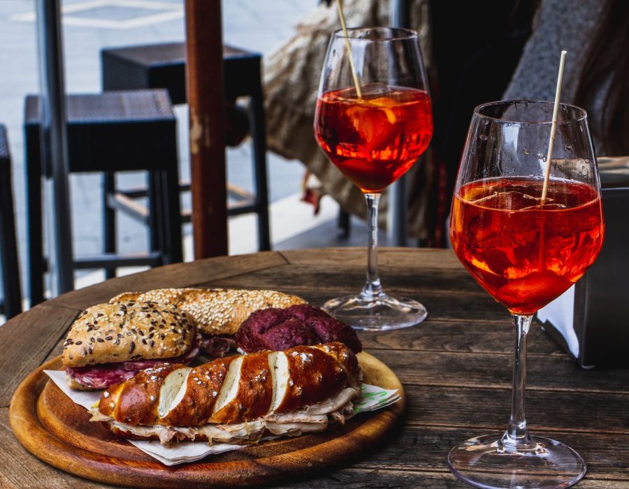 Spritz, venice, aperol spritz, cicchetti